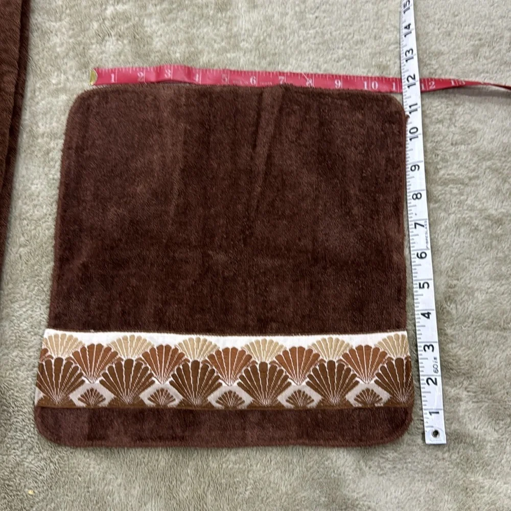 80’s new brown bath towel and washcloth shells Bathworks